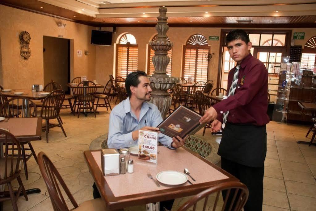 Hotel Villa Del Sol Ciudad Juárez Kültér fotó